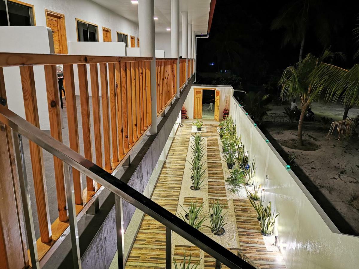 Hotel Thila Farm View à Thoddoo Extérieur photo