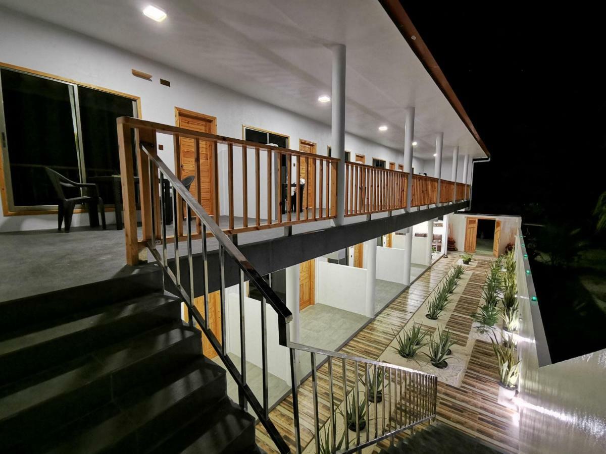 Hotel Thila Farm View à Thoddoo Extérieur photo